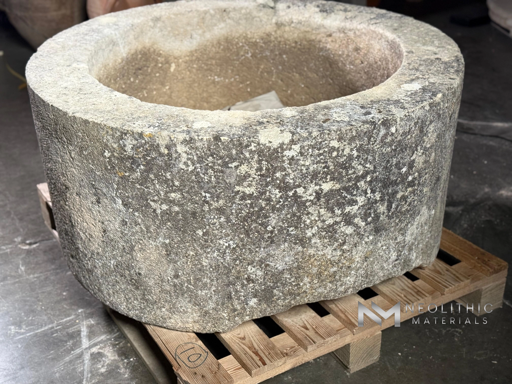 French Antique 19th Century Limestone Well Head - Image 5